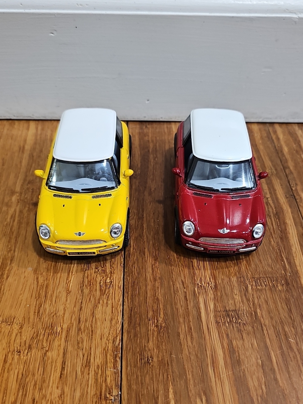 ​Kinsmart 1/28 Mini Cooper Diecast Car Lot (Yellow & Red) - New / Display Only